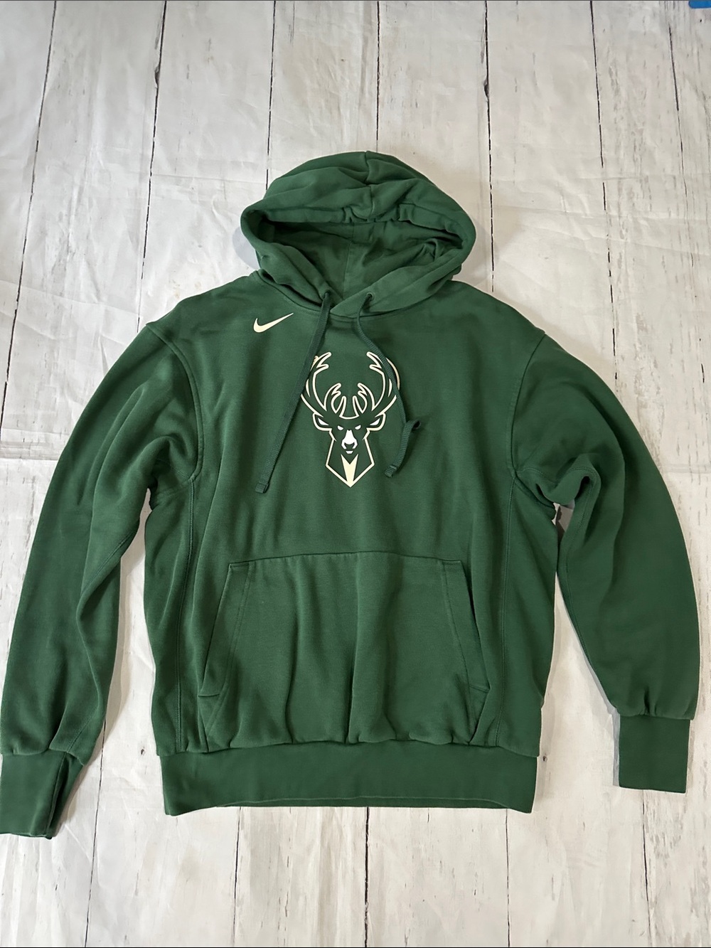 Nike Green Milwaukee Bucks Pullover Hoodie with Deer Logo size men’s small
